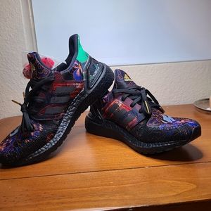 ADIDAS ULTRABOOST